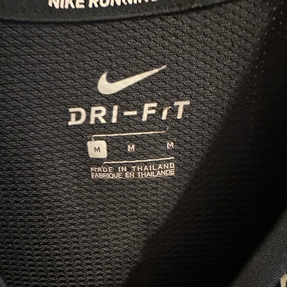 Nike Black Dri-FIT Running Shirt Men’s Size M - Picture 2 of 4